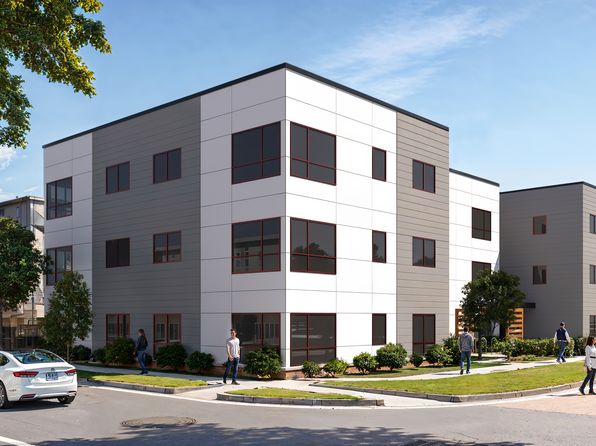 102 E Healey St #306