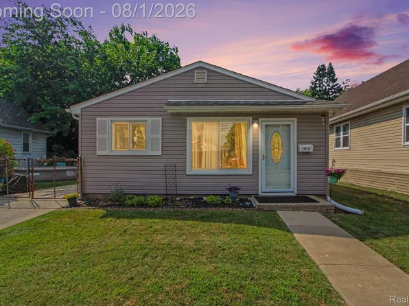 17419 Prospect St, Melvindale, MI 48122