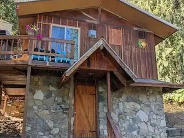 70 Cedar Dr, Sandpoint, ID 83864