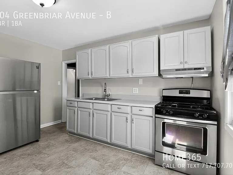 104 Greenbriar Ave #B — Photo 5