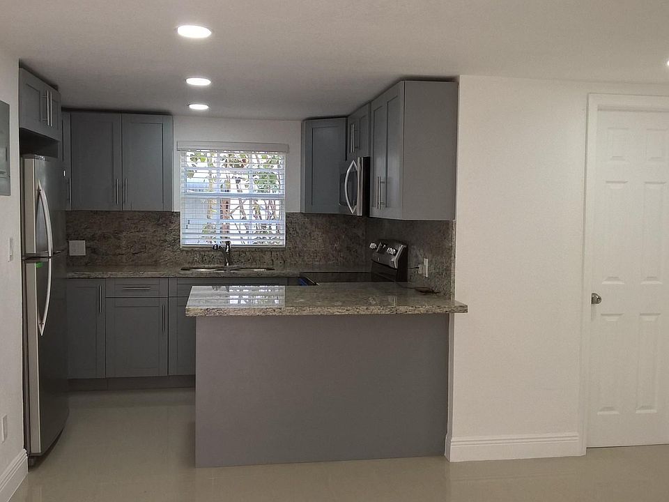 2nd image of 2343 SW 19th St