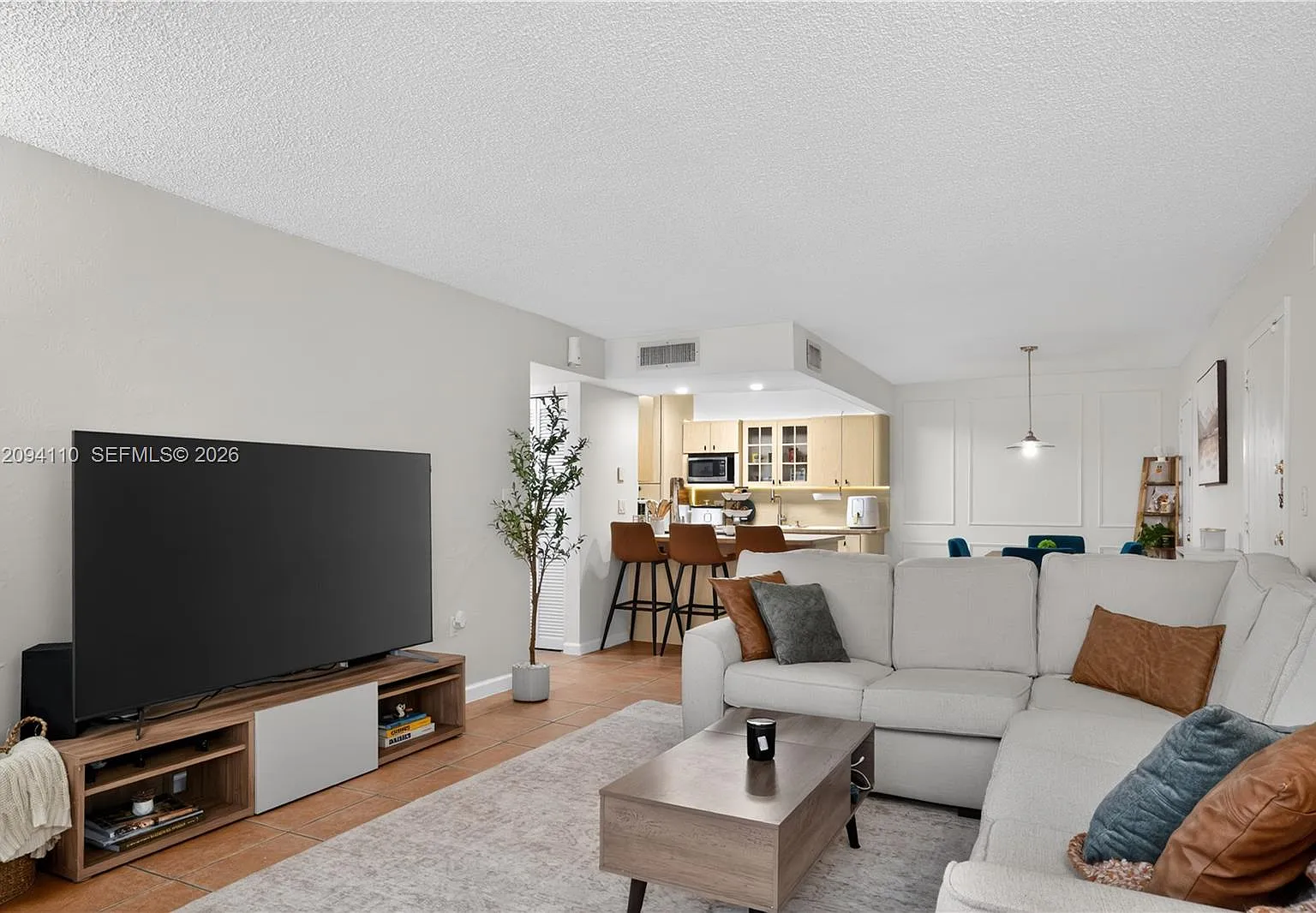 Cypress Village Condo — Photo 3