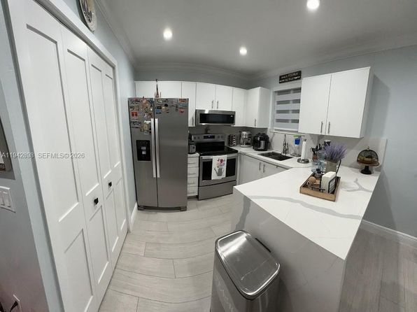 15250 SW 134th Pl APT 112