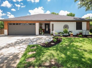 5724 Constitution Ct, Watauga, TX 76148
