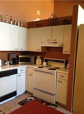 4th image of 5850 Center Ave #605