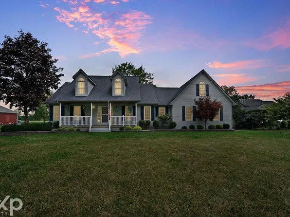 64000 Hartway Rd, Ray, MI 48096
