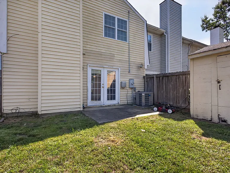 4718 Greenlaw Dr — Photo 24