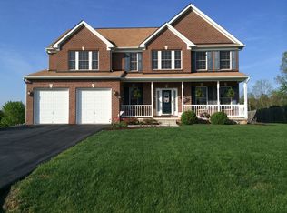 10299 Lindale Ave, Greencastle, PA 17225
