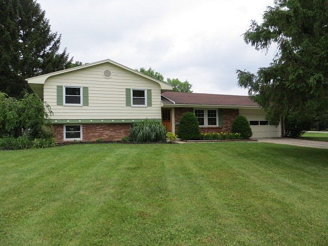 1st image of 1092 Chateau Dr