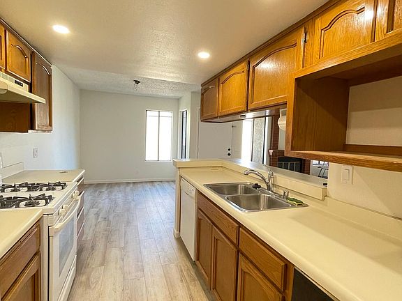 4th image of 6033 Estelle St APT 15