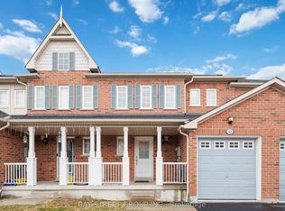 25 Maple Ridge Cres, Markham, ON L6E1V3