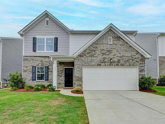2nd image of 415 Knightsbridge Ln