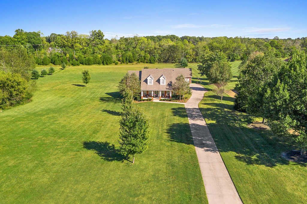 271 Ussery Rd, Clarksville, TN 37043 Zillow