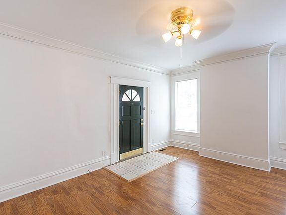 4th image of 3228 Campbell St