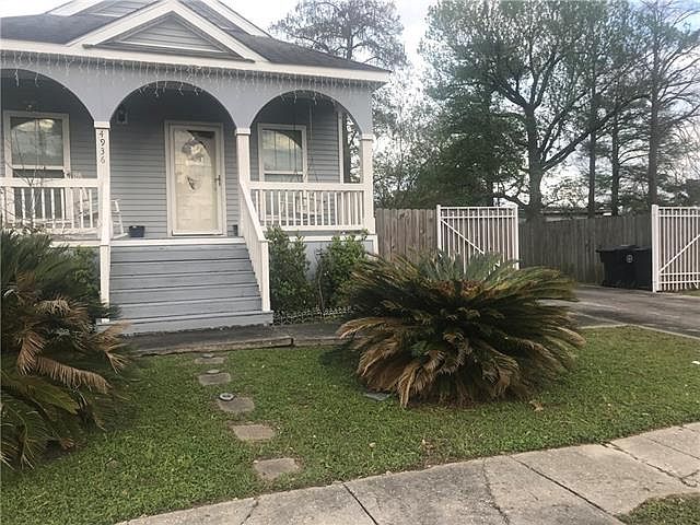 1st image of 4936 Mirabeau Ave