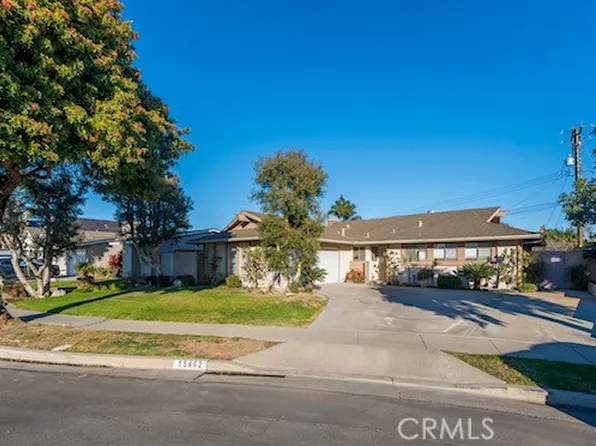 15462 Victoria Ln, Huntington Beach, CA 92647