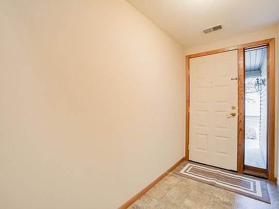 2nd image of 11113 Cottonwood St NW