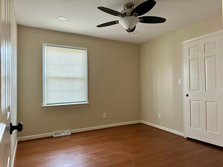 3rd Bedroom. 1 closet.