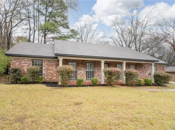 3721 Blackberry Ln, Northport, AL 35473