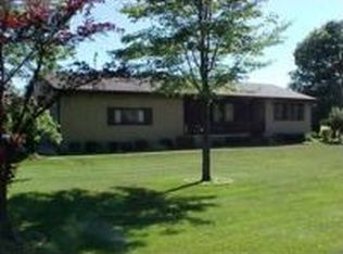 11745 Dixon Rd, Monroe, MI 48161
