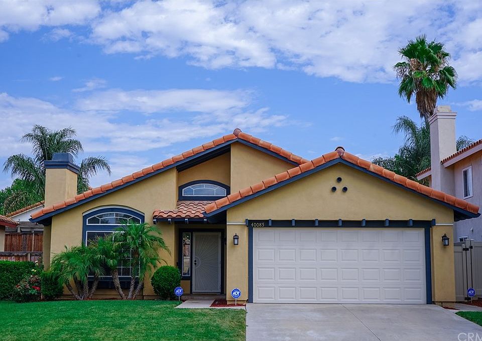 1st image of 40085 Ravenwood Dr