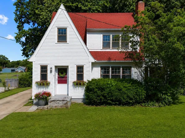 127 S Euclid Ave, East Peoria, IL 61611