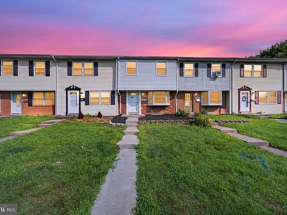 2nd image of 209 Ritter Pl