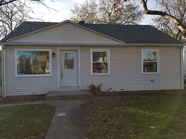 1st image of 2436 Dora St