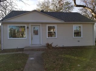 2436 Dora St, Franklin Park, IL