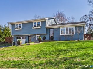 28 Elaine Street, Stonington, CT 06379