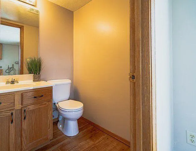 27 Fetzer Ct #4 — Photo 8