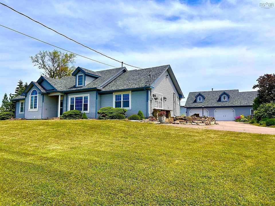 1st image of 120 Pugwash Point Rd