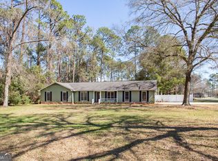 702 Hillmont Dr, Waycross, GA 31503