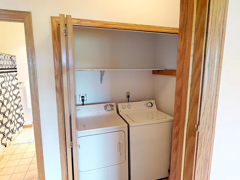 Seminole Woods Apartments — Photo 9
