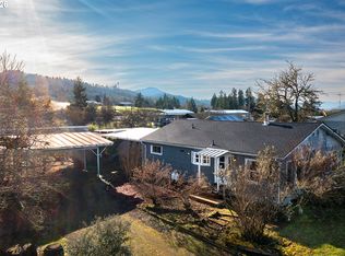 233 Crowsfoot Rd, Oakland, OR 97462