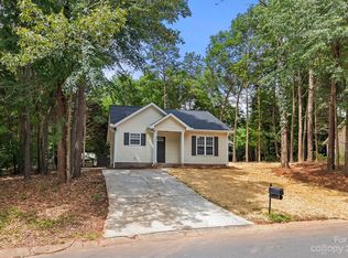 12212 Lullingstone Rd, Pineville, NC 28134