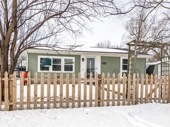929 S Washington St, Sullivan, IL 61951