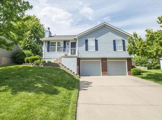 508 Blythe St, Liberty, MO 64068