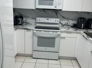 6041 W 24th Ave #107, Hialeah, FL 33016