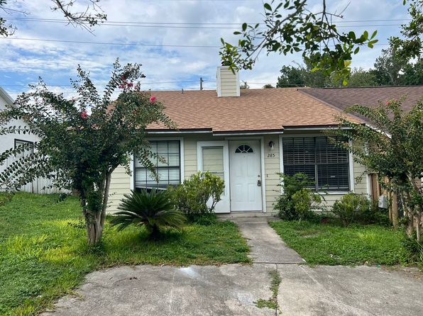 285 Lovell Ln