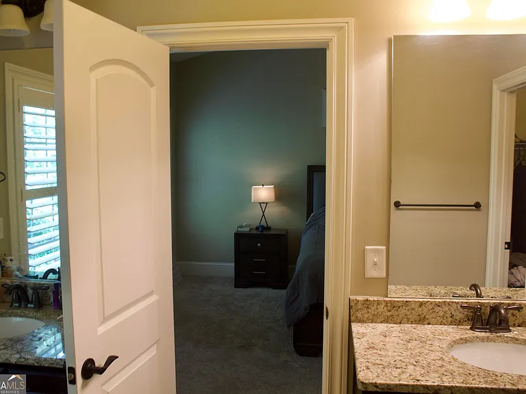 2559 Willow Field Xing SE — Photo 40