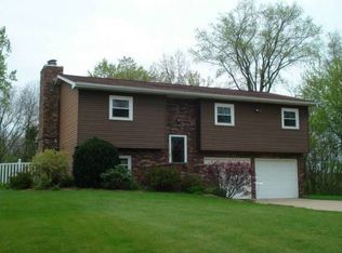 14697 124th St, West Burlington, IA 52655