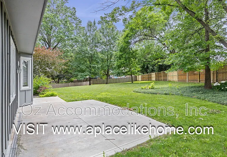 11626 Woodward St — Photo 39