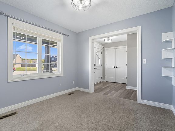 5th image of 1701 Birch Run