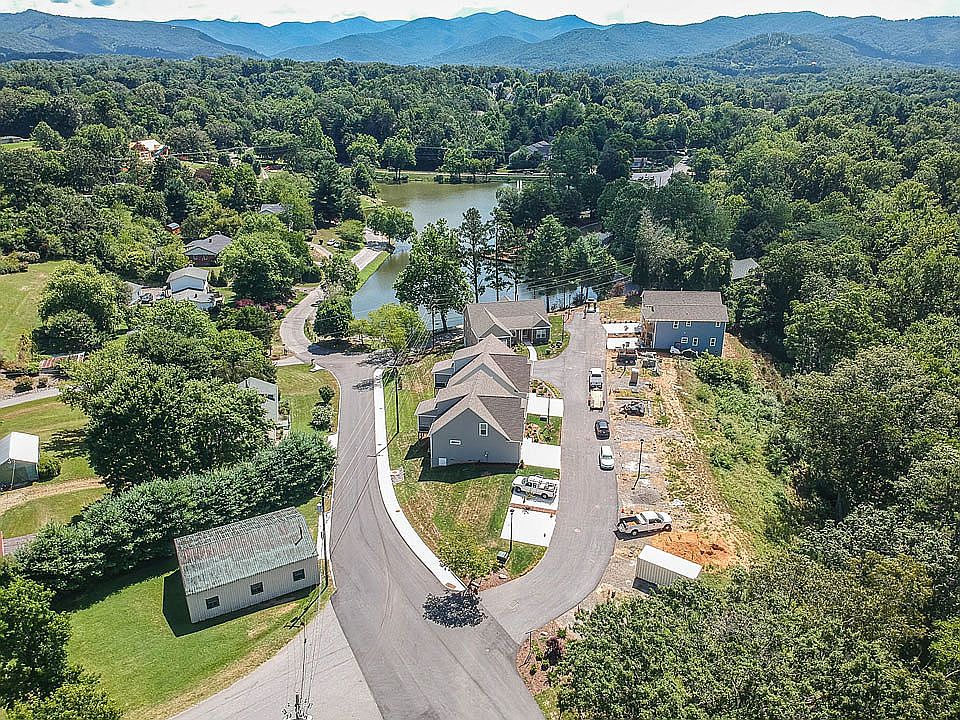 Water Pointe Community