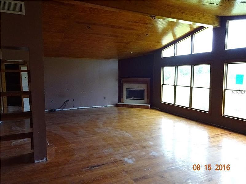 2nd image of 17134 Hacienda Del Sol Ln