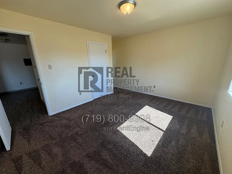 2116 Norman Ln #B — Photo 14