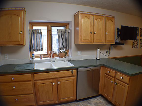 4th image of 2801 N Belvedere Ave