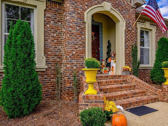 Image 4: Front of home