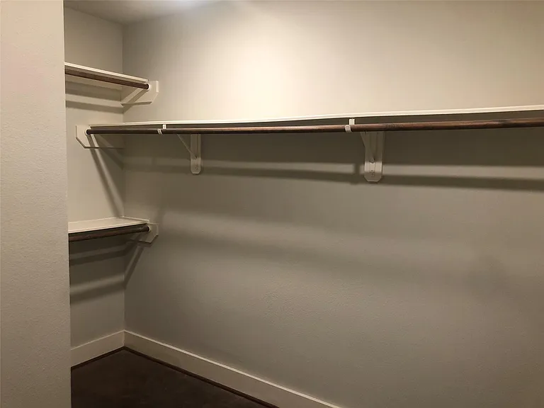 5514 Larkin St — Photo 7